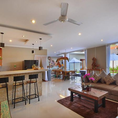Kae Villa Anggrek 塞米亚克 外观 照片
