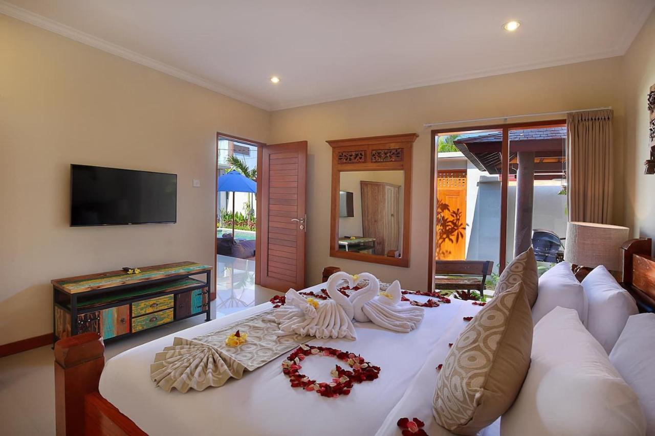 Kae Villa Anggrek 塞米亚克 外观 照片