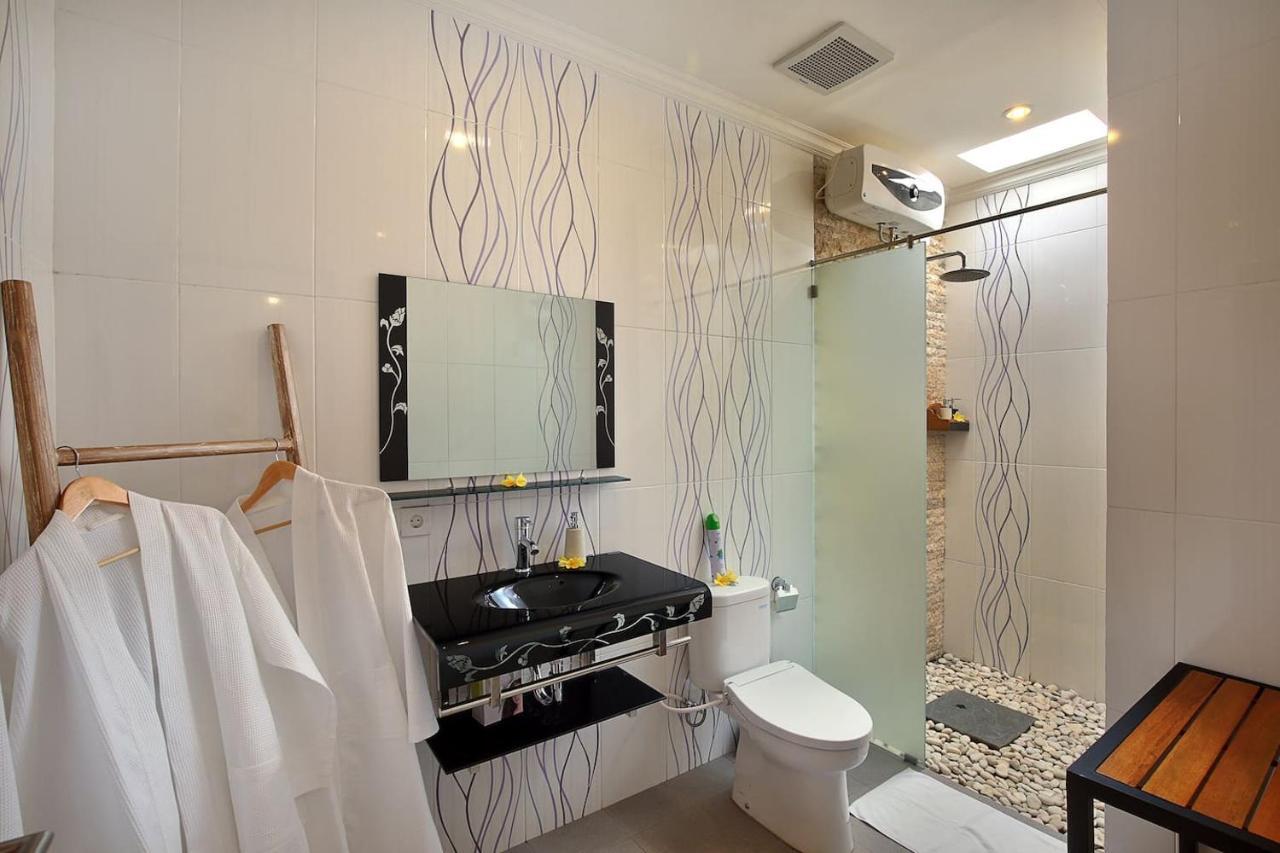 Kae Villa Anggrek 塞米亚克 外观 照片