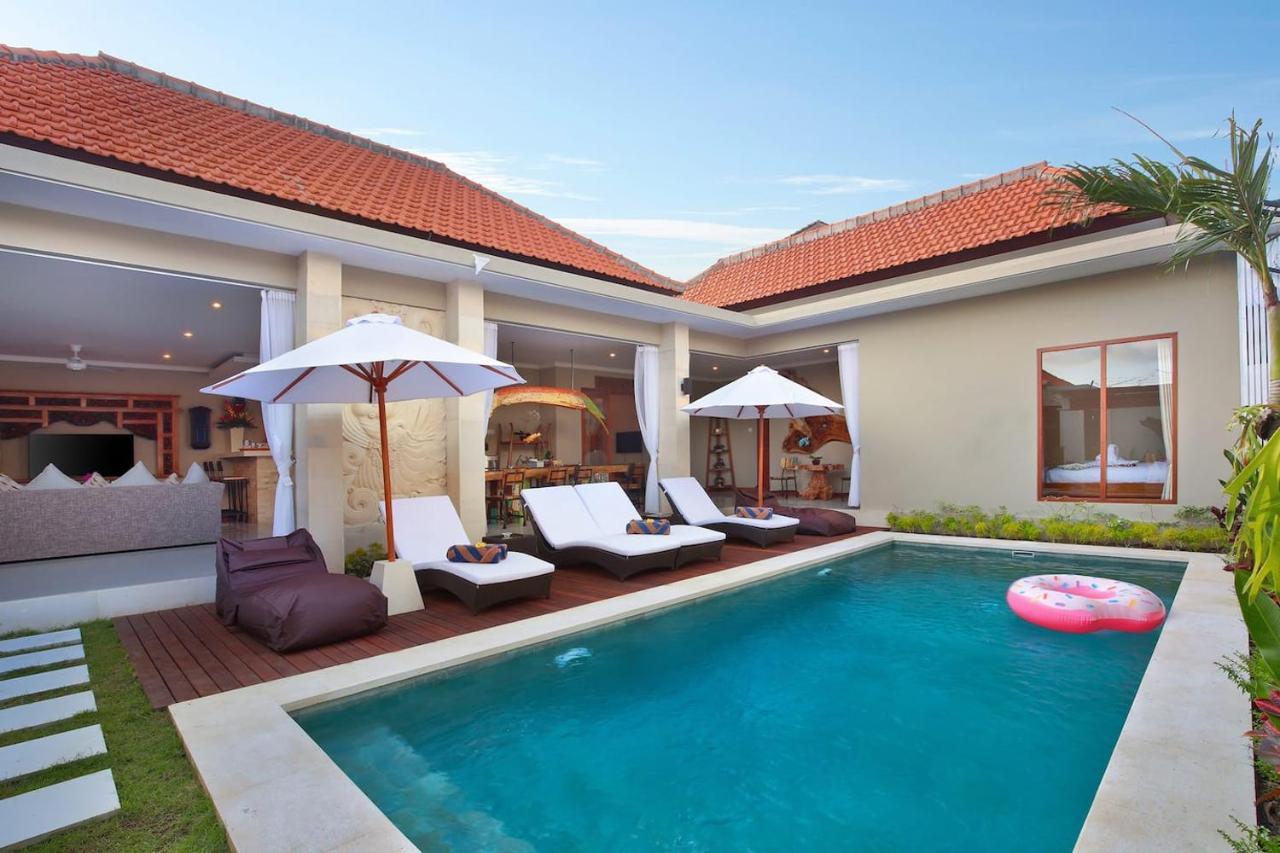 Kae Villa Anggrek 塞米亚克 外观 照片