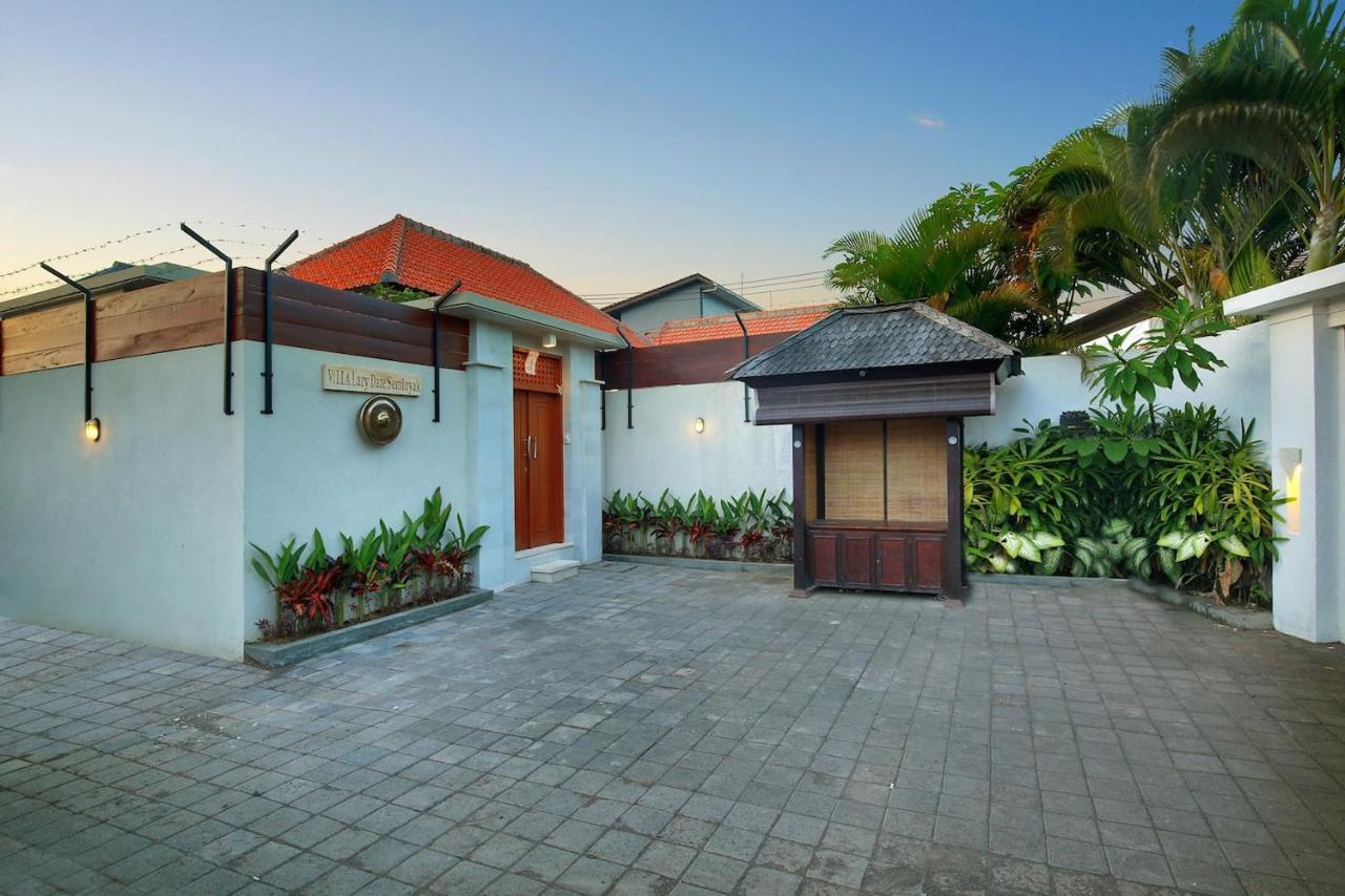 Kae Villa Anggrek 塞米亚克 外观 照片